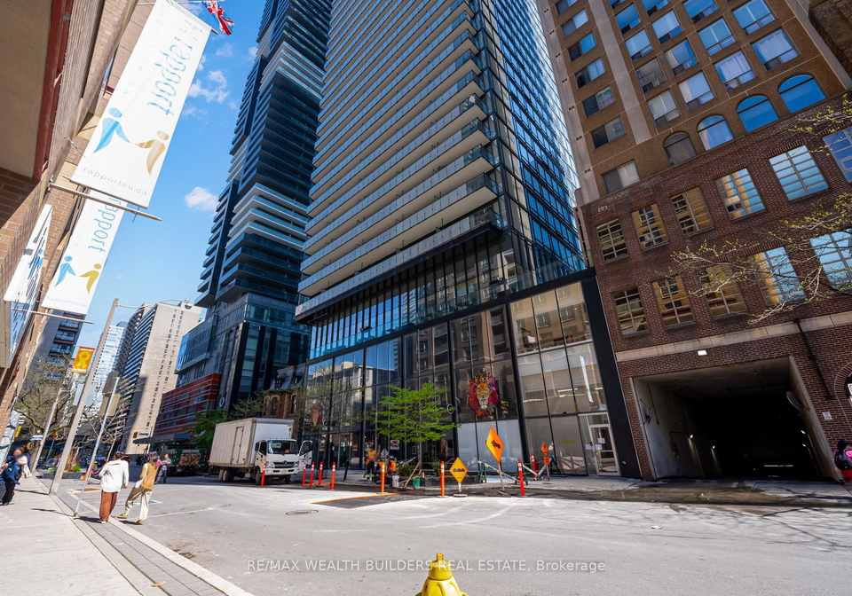 15-grenville-street-toronto-ontario-c12159507