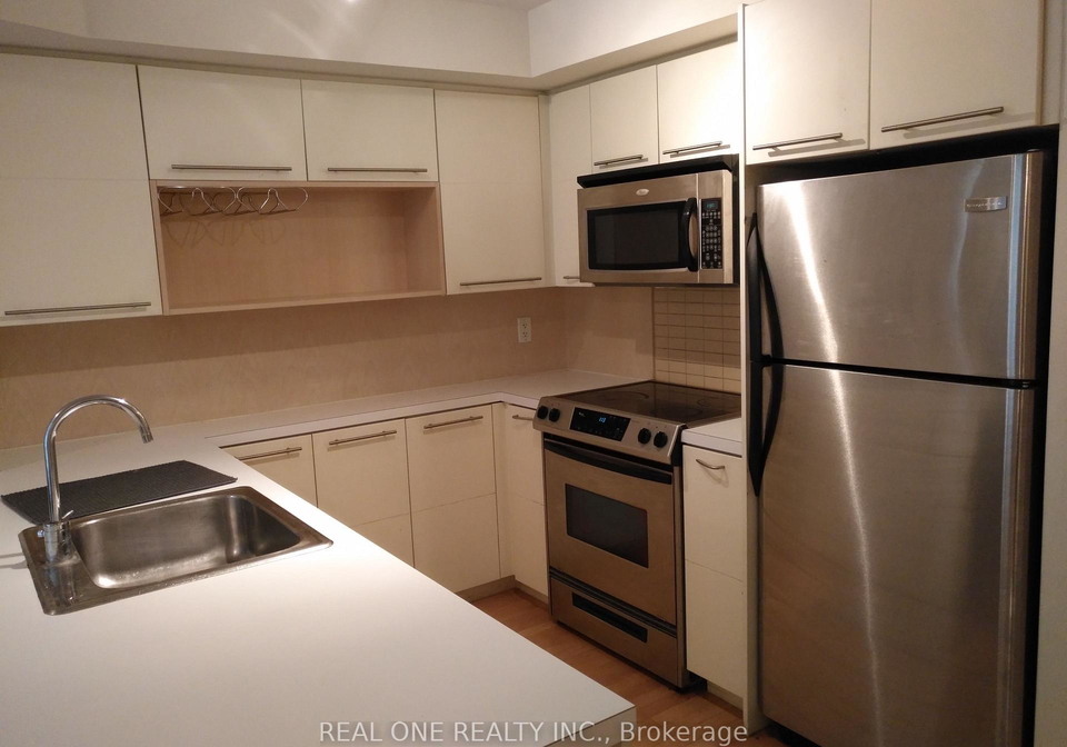 21-carlton-street-toronto-ontario-c12159530