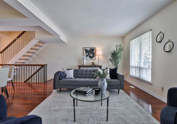 84-flaming-roseway-north-york-ontario-c12160104