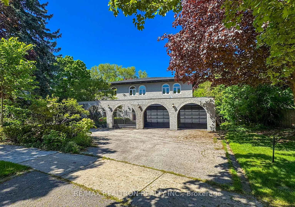 32-bobwhite-crescent-north-york-ontario-c12160617