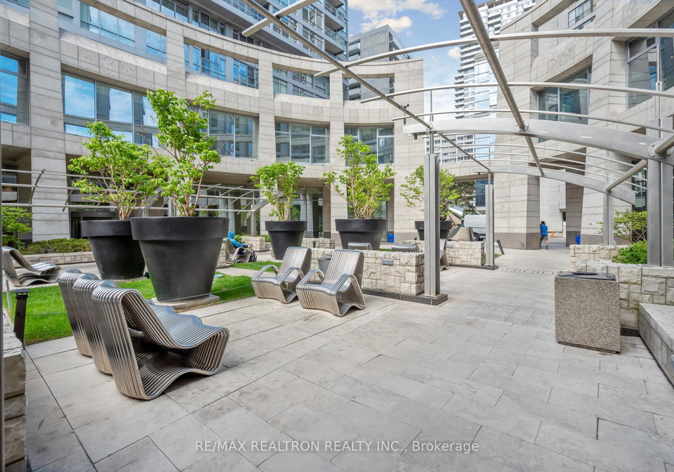 2181-yonge-street-toronto-ontario-c12161182