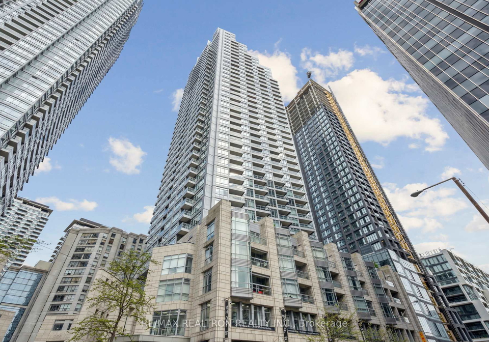 2181-yonge-street-toronto-ontario-c12161182