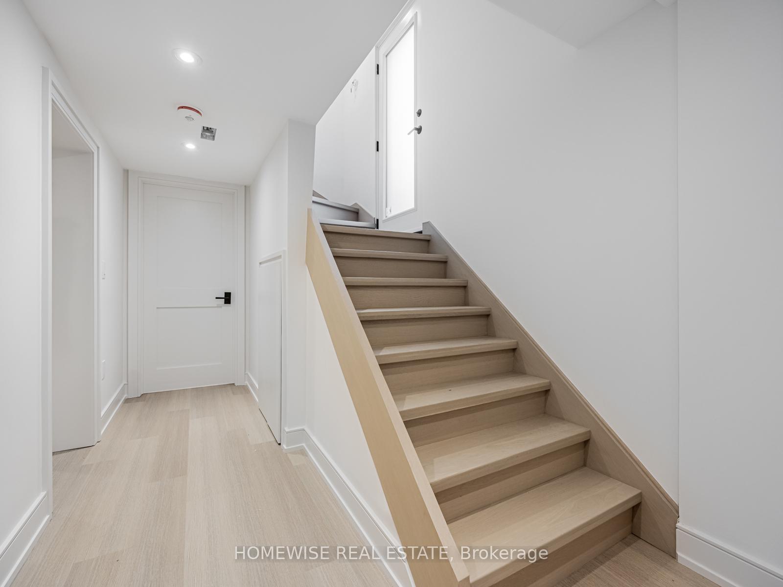 21-raeburn-avenue-toronto-ontario-c12163483