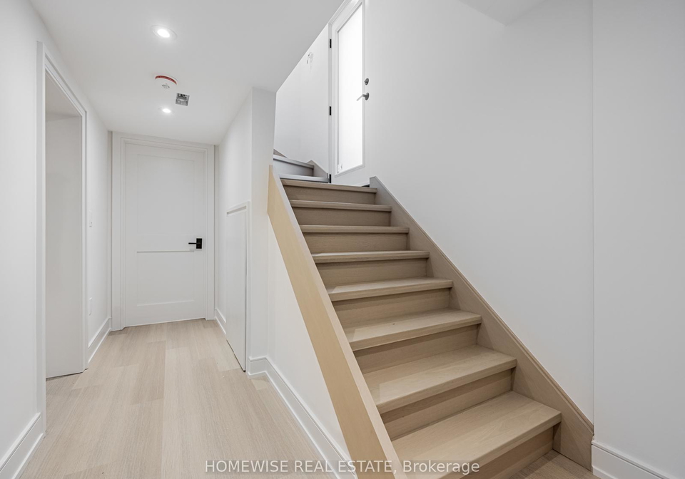21-raeburn-avenue-toronto-ontario-c12163483