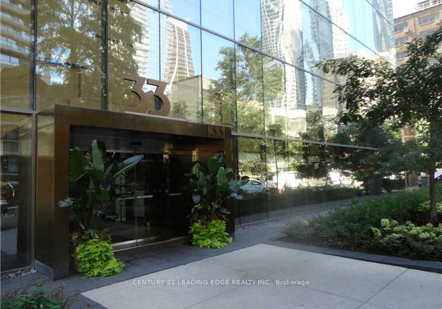 33-charles-street-e-toronto-ontario-c12163681