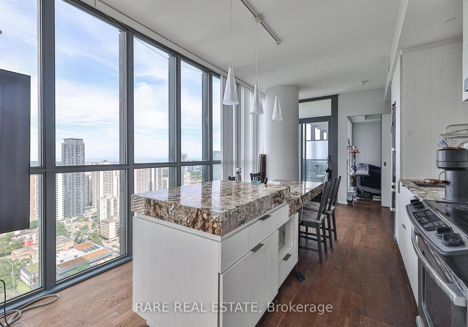 101-charles-street-e-toronto-ontario-c12163996