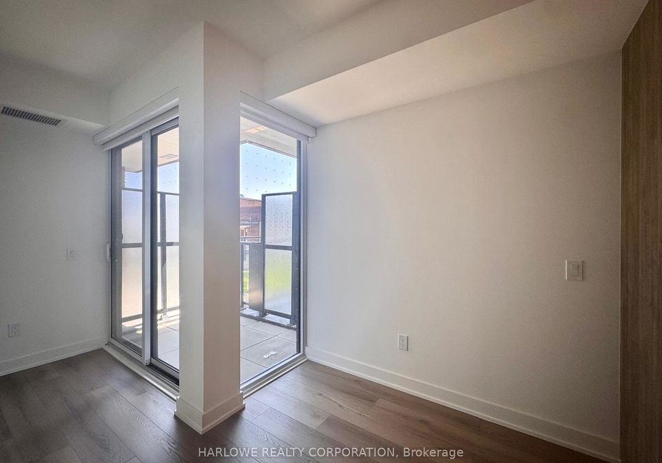 5-lakeview-avenue-toronto-ontario-c12164385