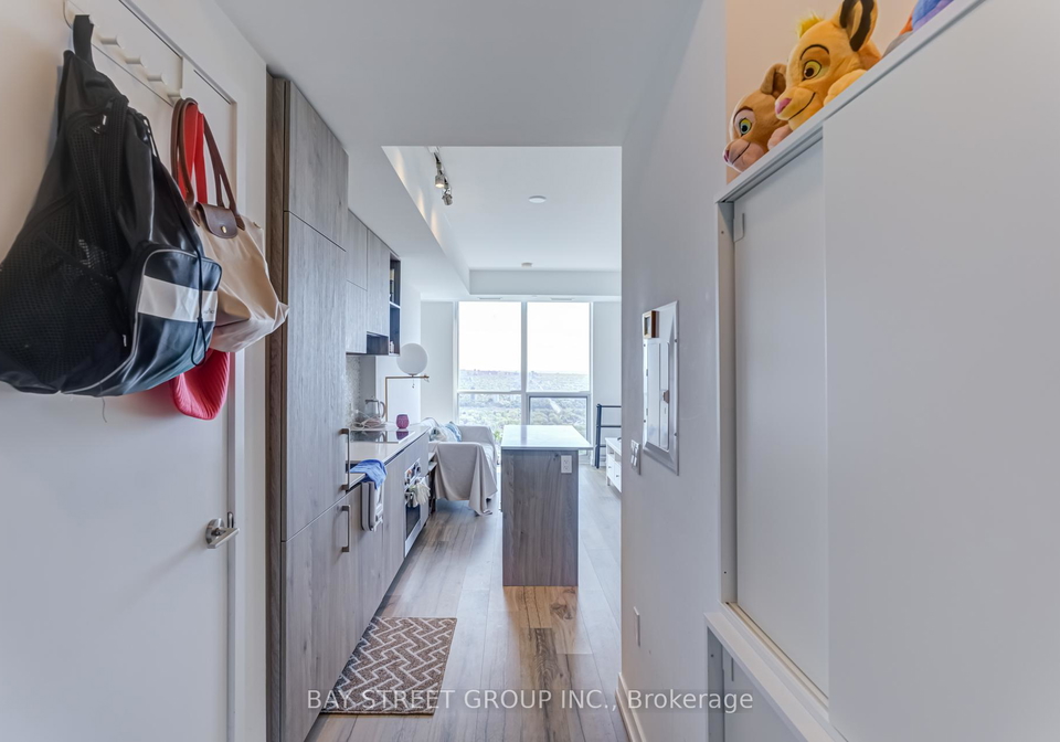 1-yorkville-avenue-toronto-ontario-c12164869