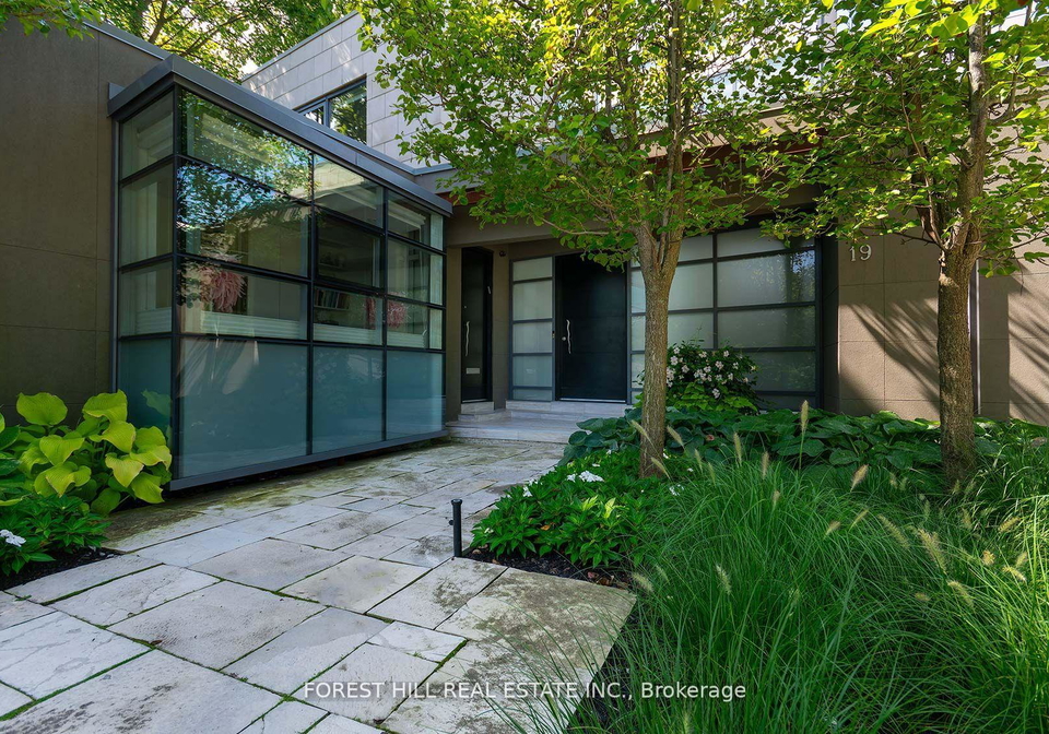 19-alderbrook-drive-north-york-ontario-c12165078
