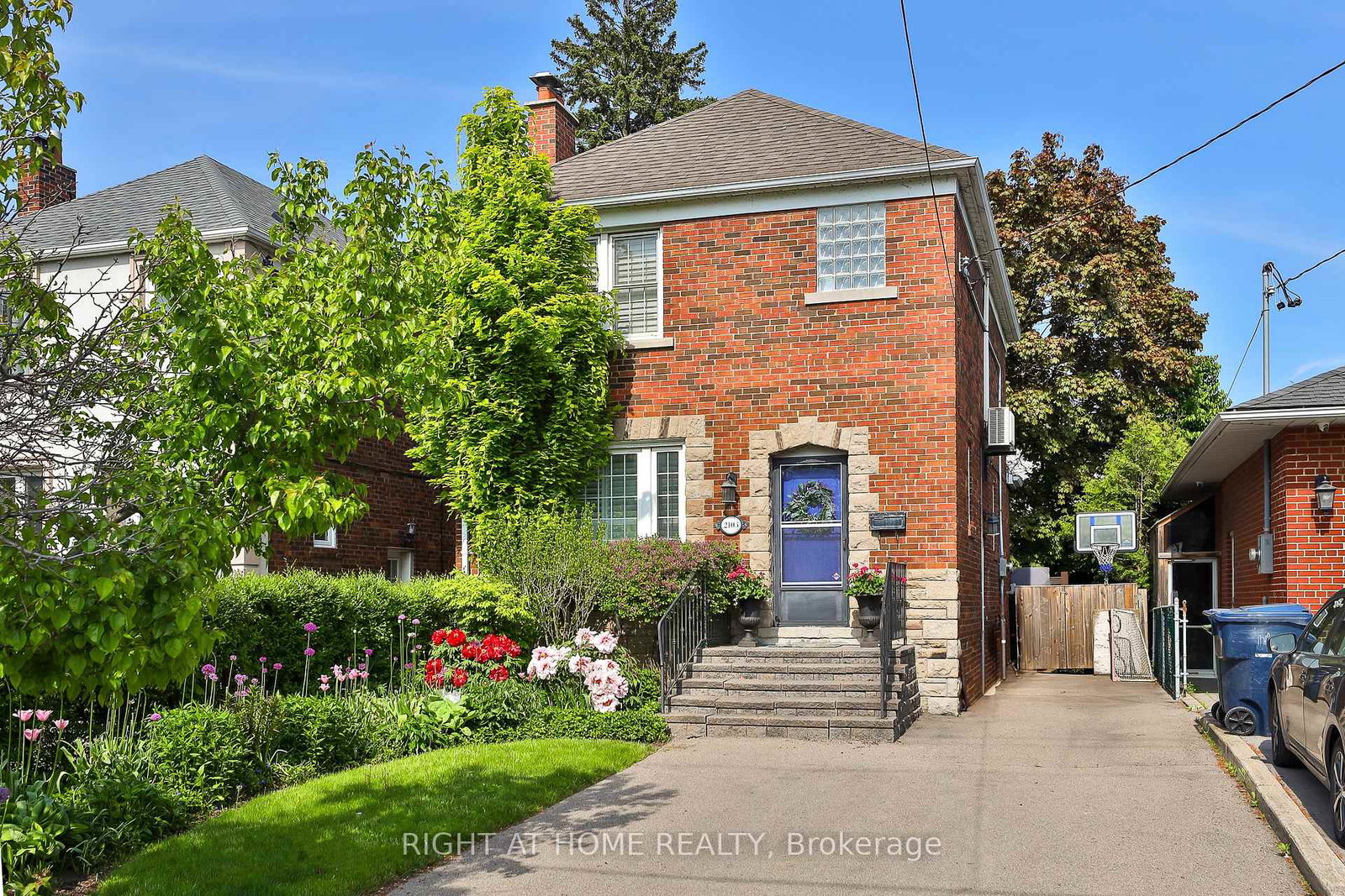 2103-avenue-road-toronto-ontario-c12165678