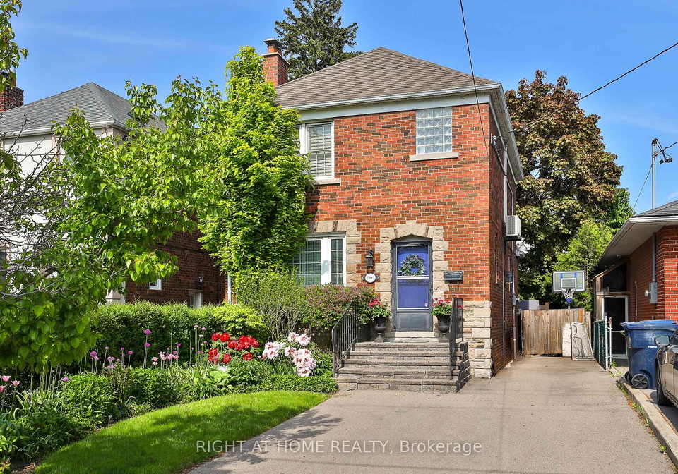 2103-avenue-road-toronto-ontario-c12165678