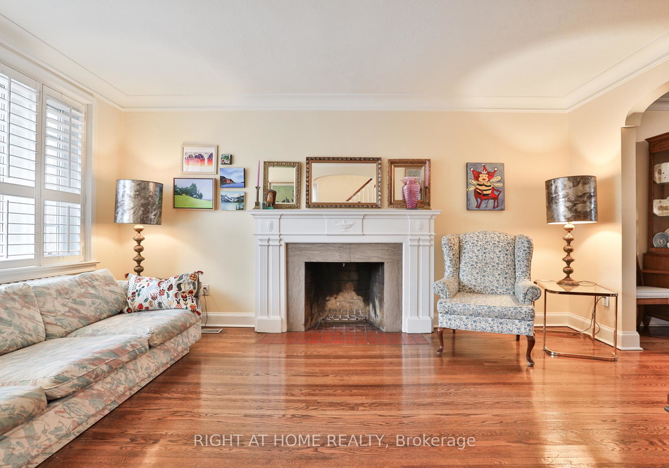 2103-avenue-road-toronto-ontario-c12165678