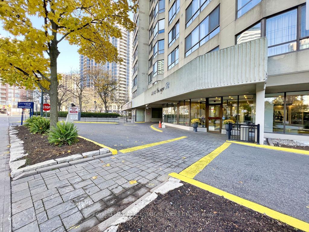 5444-yonge-street-toronto-ontario-c12165754