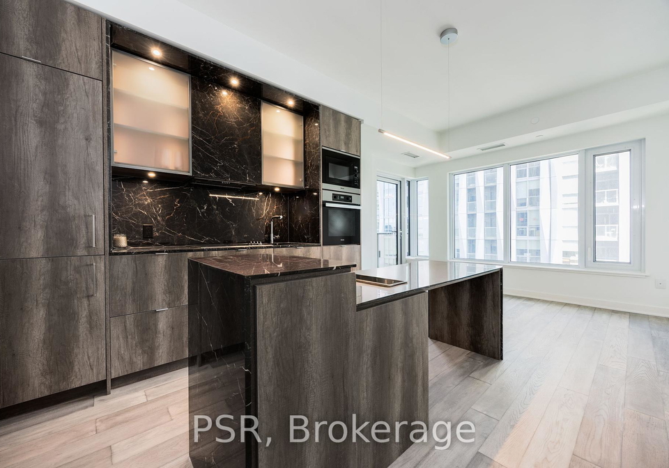 11-yorkville-avenue-toronto-ontario-c12165834