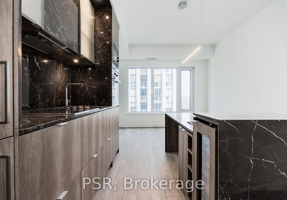 11-yorkville-avenue-toronto-ontario-c12165834