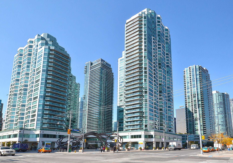 10-yonge-street-toronto-ontario-c12165956