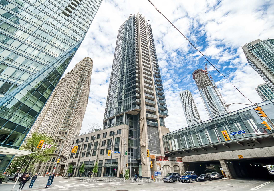 1-the-esplanade-toronto-ontario-c12166319