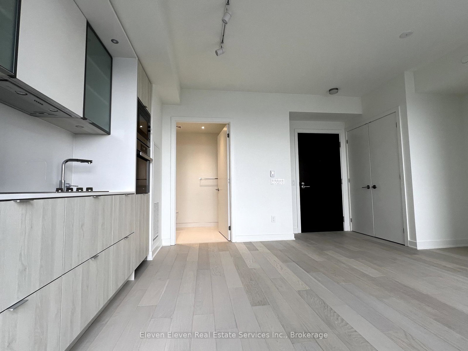 11-yorkville-avenue-toronto-ontario-c12166435