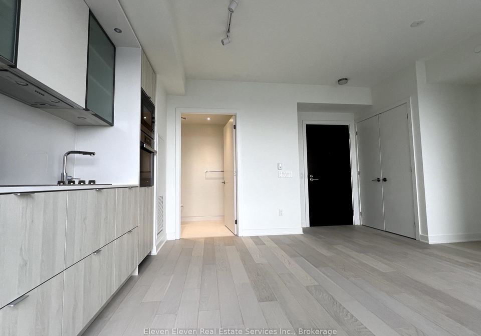 11-yorkville-avenue-toronto-ontario-c12166435