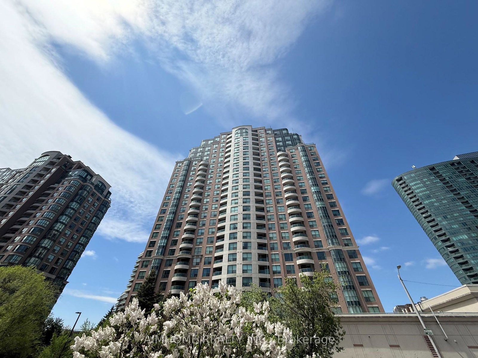 7-lorraine-drive-toronto-ontario-c12166518
