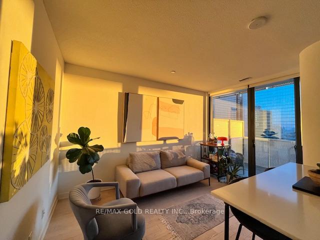 25-richmond-street-toronto-ontario-c12166877