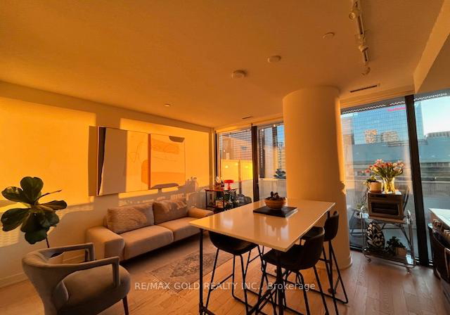 25-richmond-street-toronto-ontario-c12166877