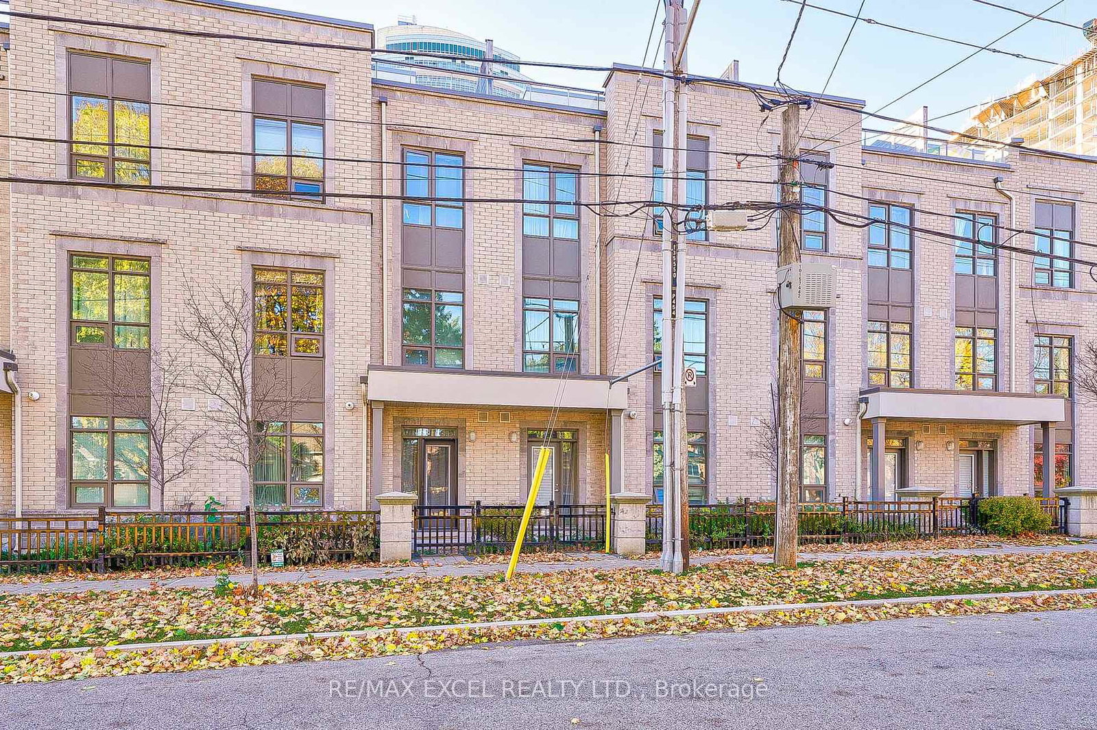 52-holmes-avenue-w-north-york-ontario-c12167308