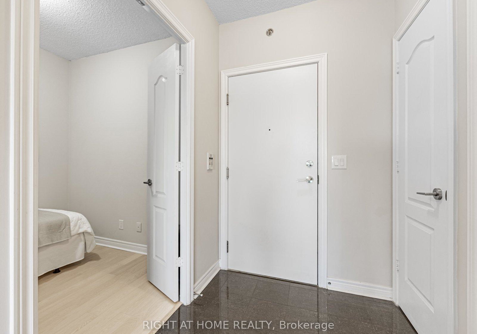 2756-old-leslie-street-north-york-ontario-c12167641