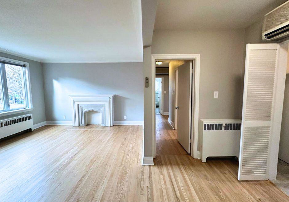 5-warwick-avenue-toronto-ontario-c12168293