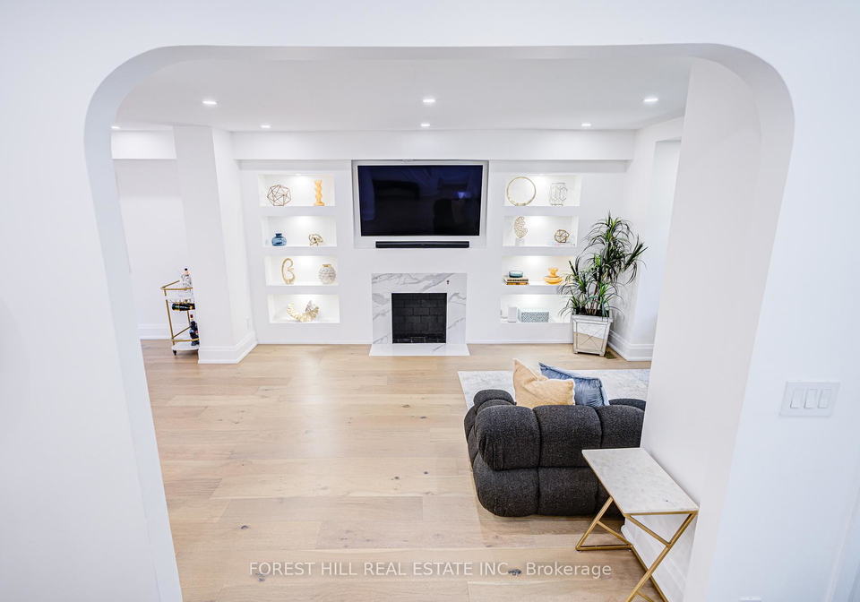 29-burnaby-boulevard-toronto-ontario-c12168593
