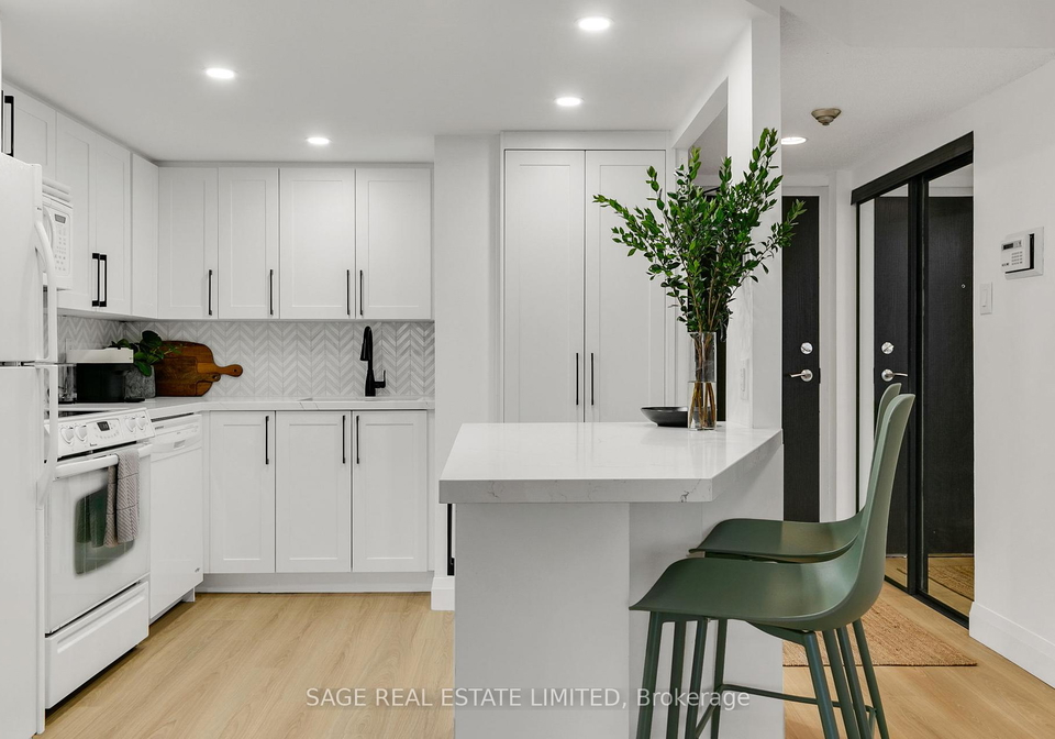 15-maitland-place-toronto-ontario-c12168700