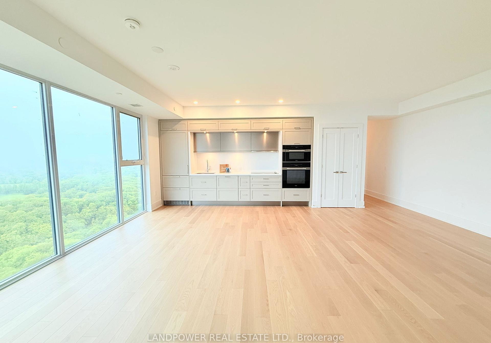 10-inn-on-the-park-drive-north-york-ontario-c12169119