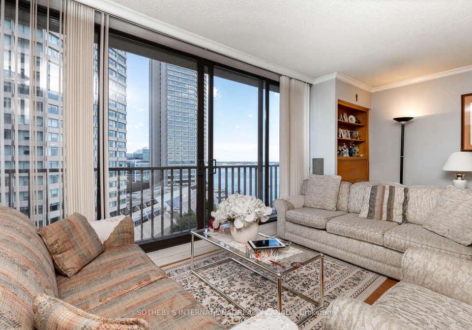 33-harbour-square-toronto-ontario-c12169445