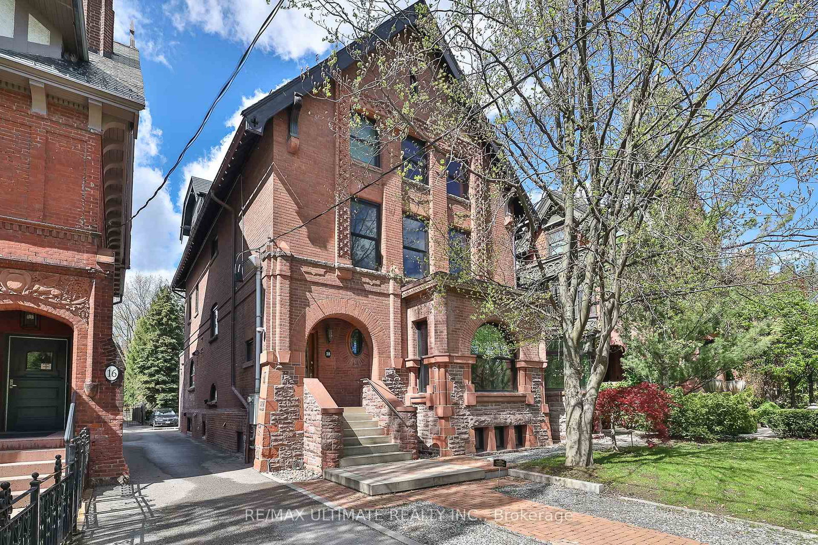 18-elm-avenue-toronto-ontario-c12169554