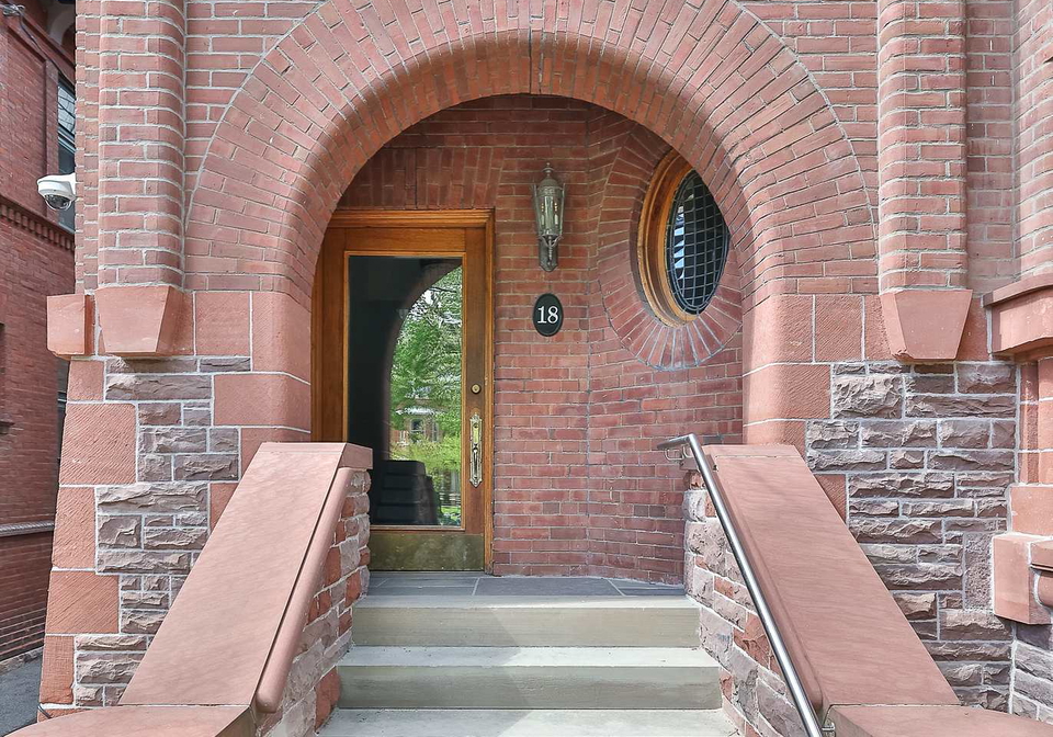 18-elm-avenue-toronto-ontario-c12169554
