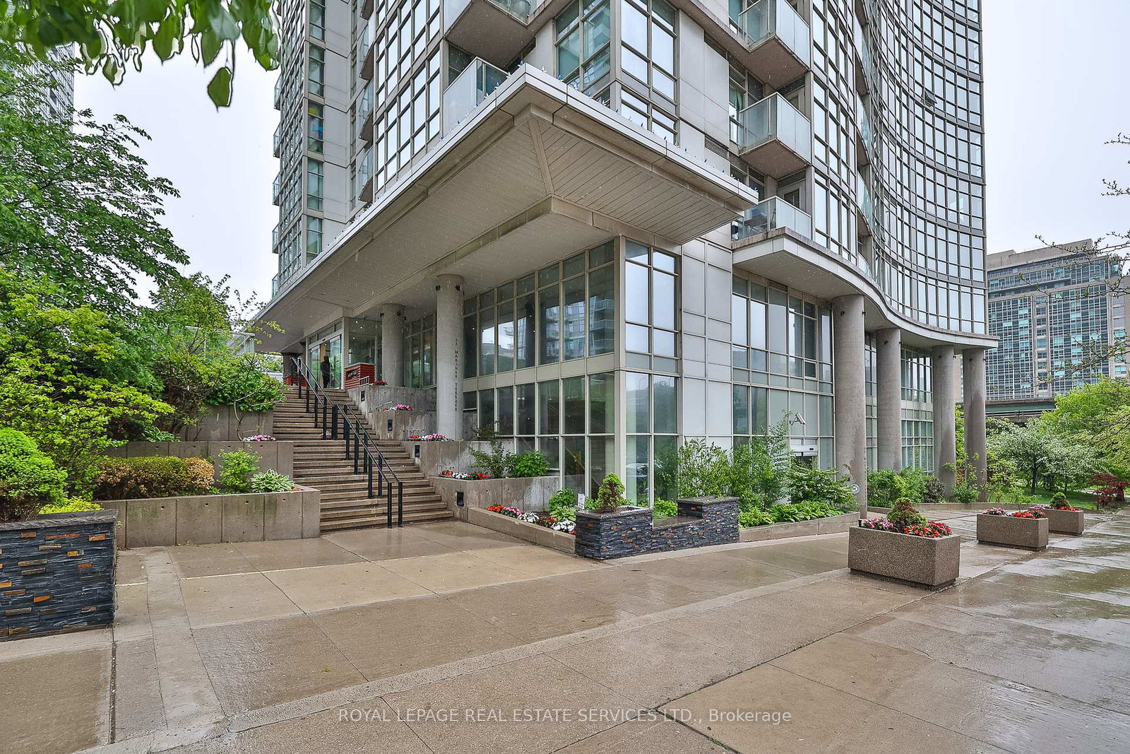 35-mariner-terrace-toronto-ontario-c12169570