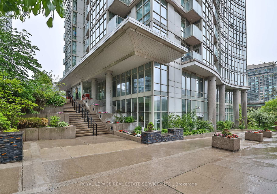 35-mariner-terrace-toronto-ontario-c12169570