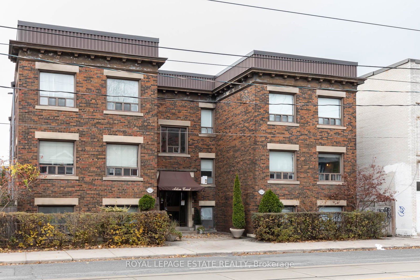 922-bathurst-street-toronto-ontario-c12170033