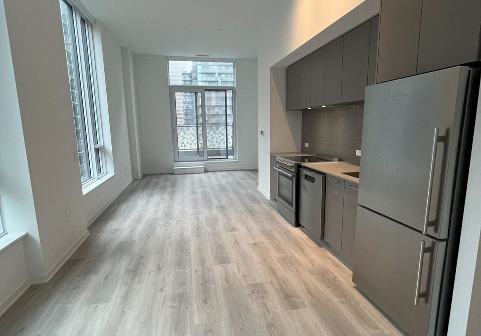 101-roehampton-avenue-toronto-ontario-c12170603