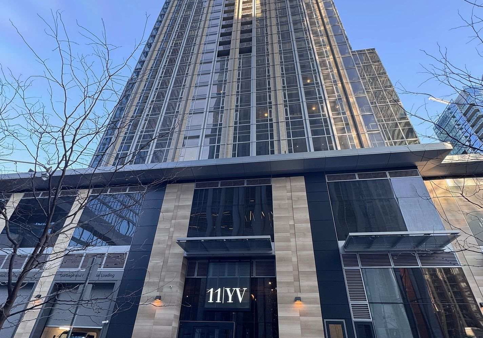 11-yorkville-avenue-toronto-ontario-c12170670