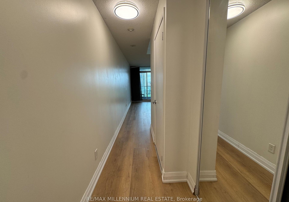 231-fort-york-boulevard-toronto-ontario-c12170672