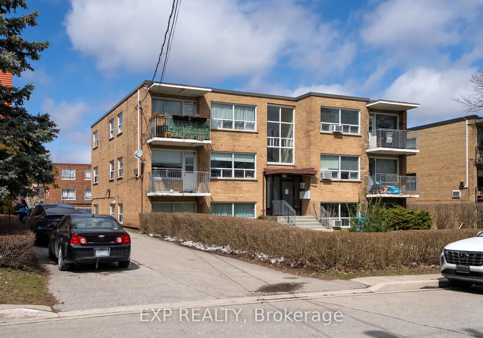 10-fraserwood-avenue-toronto-ontario-c12171056