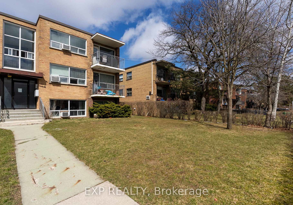 10-fraserwood-avenue-toronto-ontario-c12171056