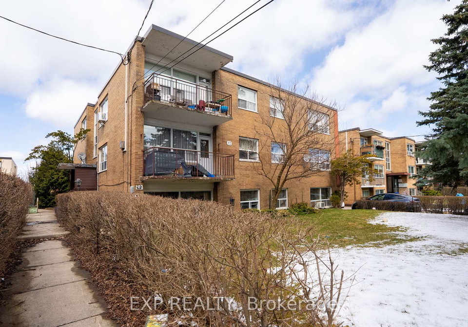 12-fraserwood-avenue-toronto-ontario-c12171058