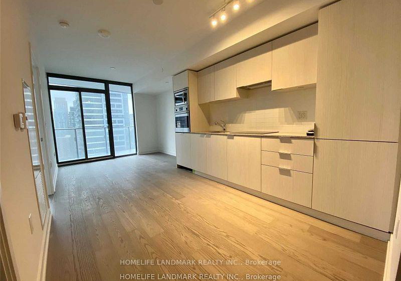 11-wellesley-street-w-toronto-ontario-c12171081