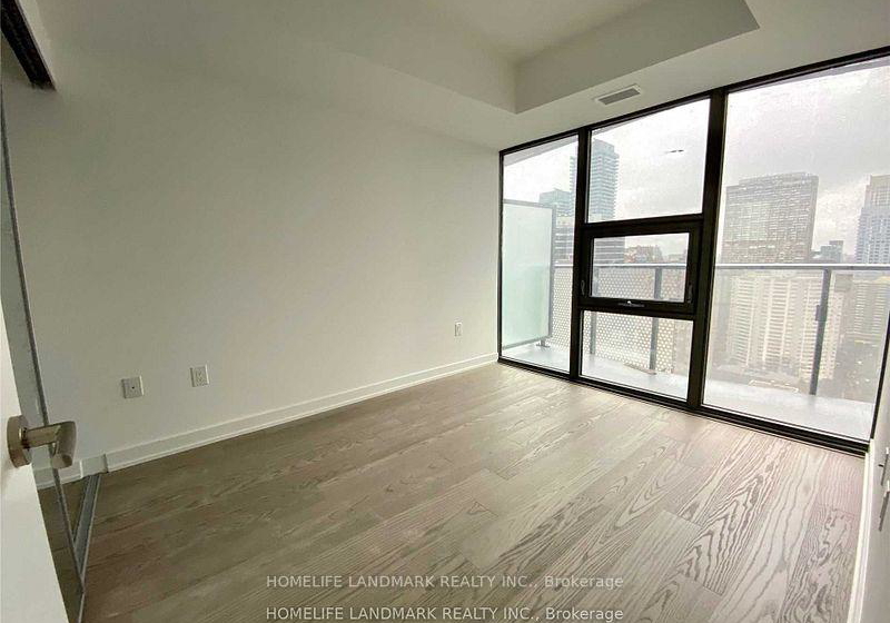 11-wellesley-street-w-toronto-ontario-c12171081