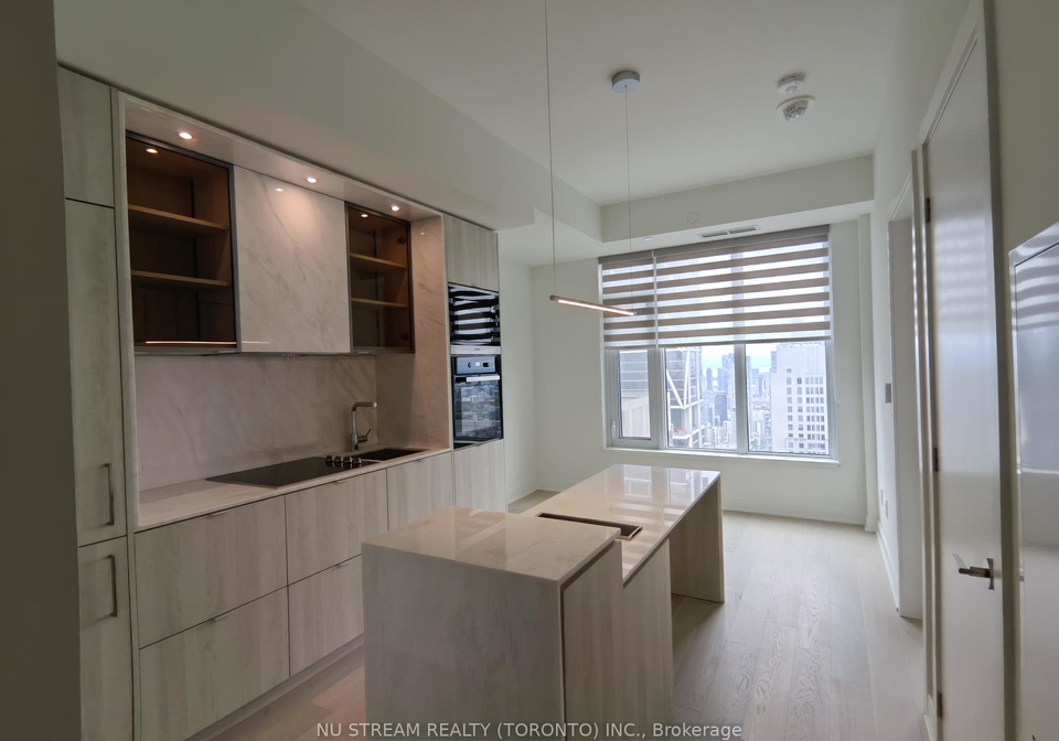 11-yorkville-avenue-toronto-ontario-c12171337