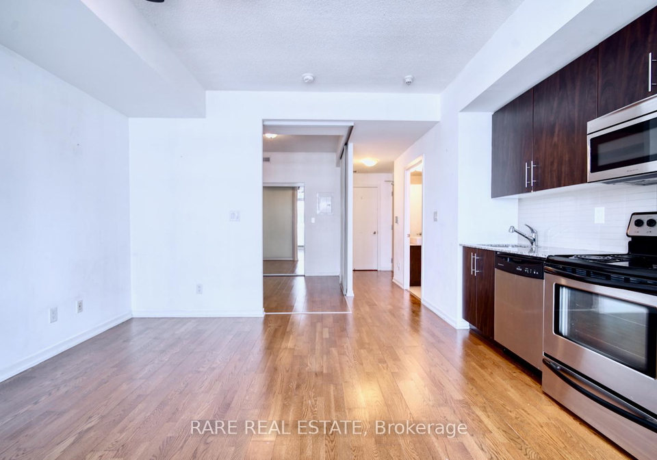 65-bremner-boulevard-toronto-ontario-c12172661