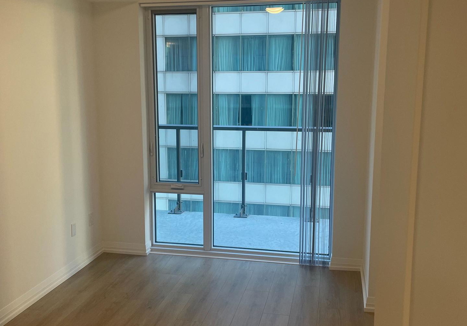 8-widmer-street-toronto-ontario-c12172765
