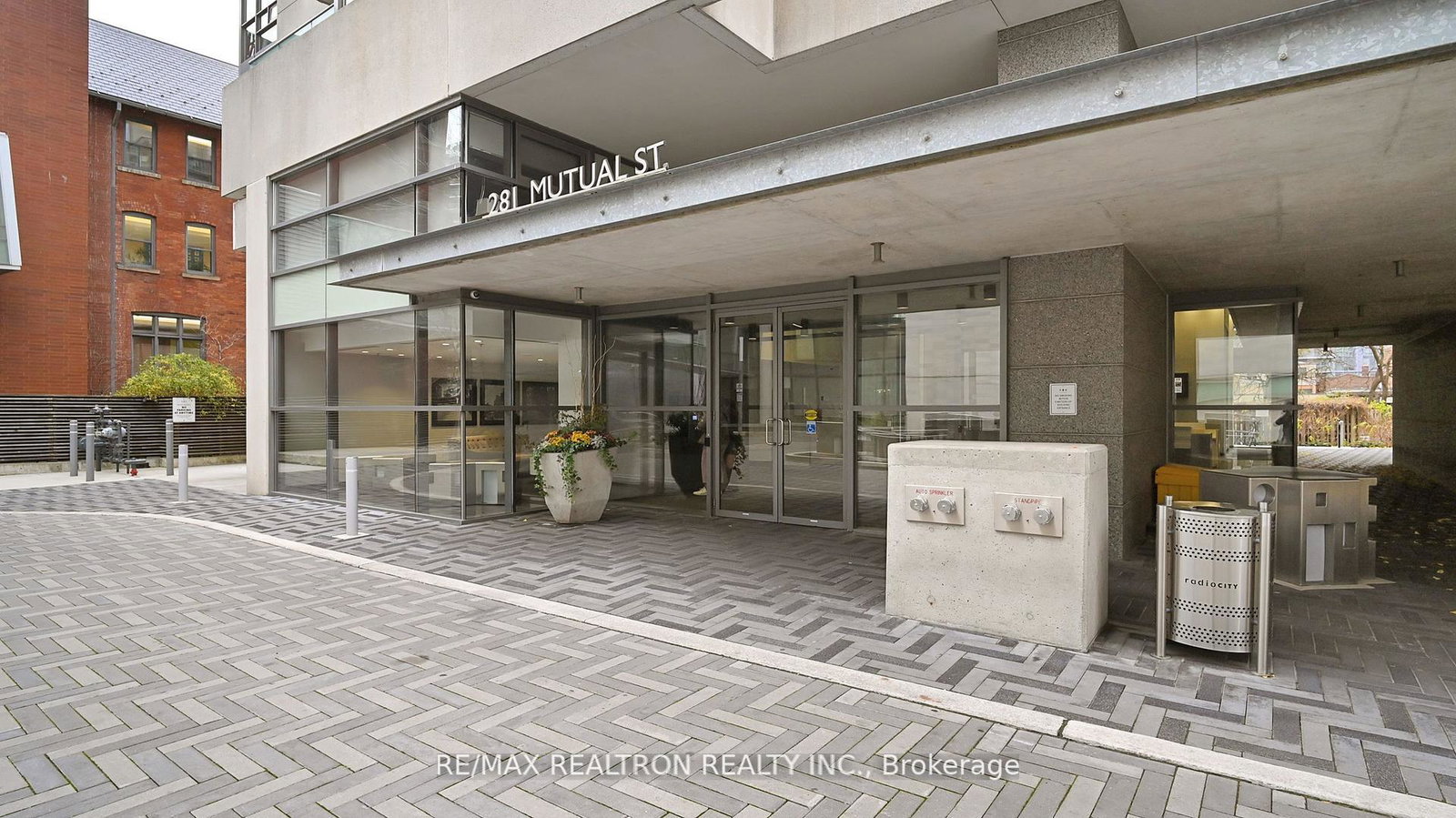 281-mutual-street-toronto-ontario-c12173485